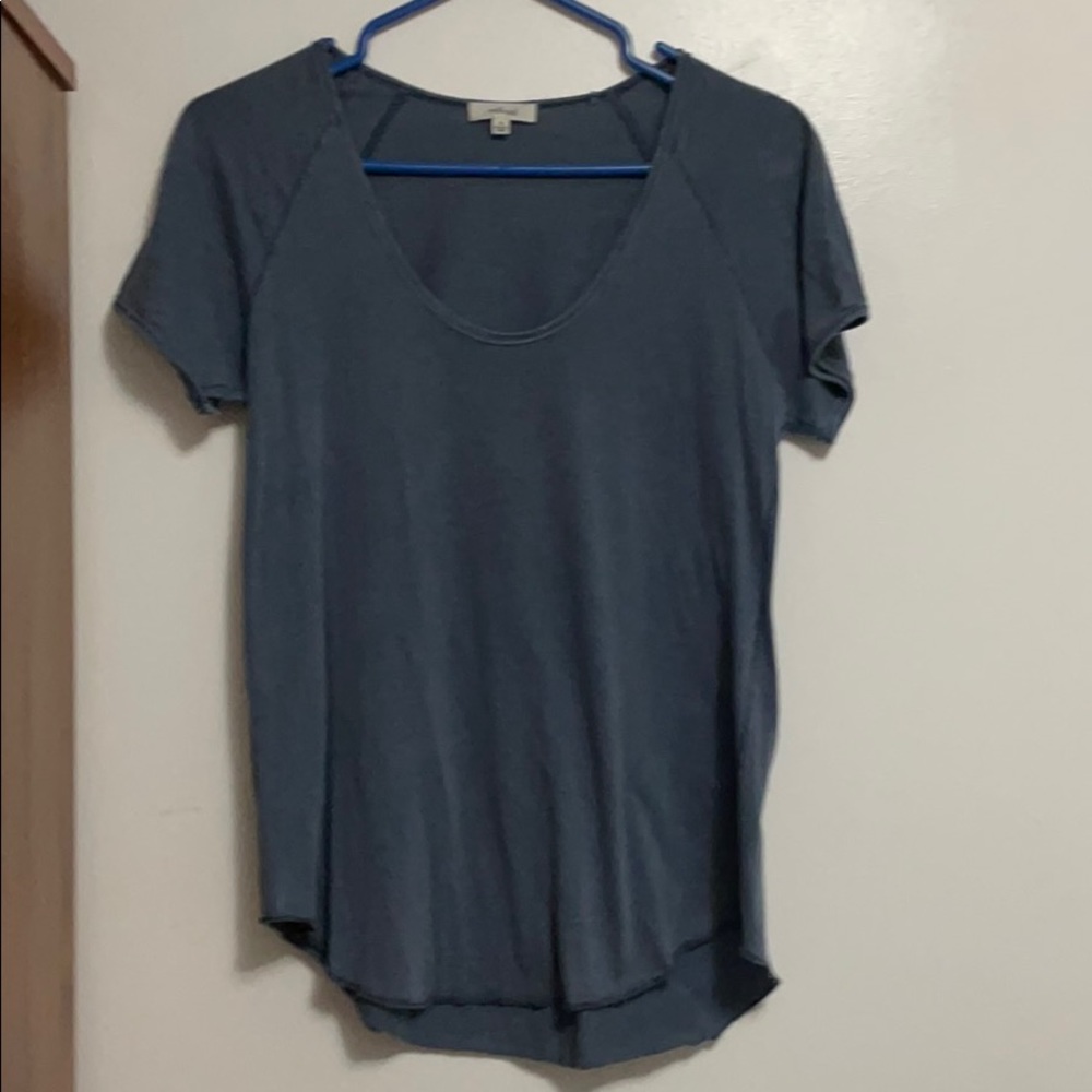Aritzia basis Ts